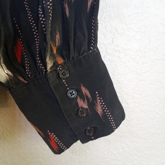 Anthropologie Silk Bohemian Tribal Indie Pattern V Neck High Low Cuffed Blouse - Picture 3 of 8